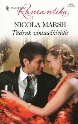 Tüdruk vintaažkleidis