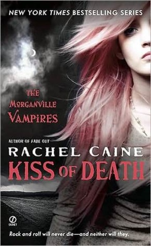 Kiss of Death (The Morganville Vampires 8)