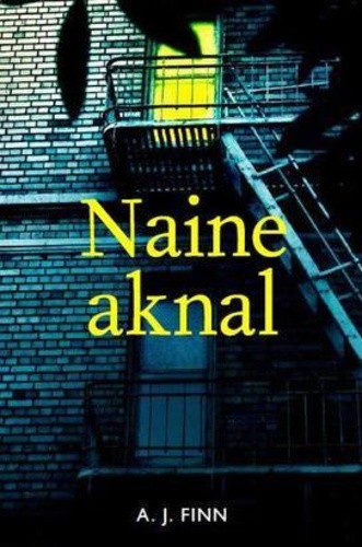 Naine aknal