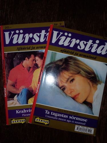 Kaks raamatut sarjast "Vürstid"