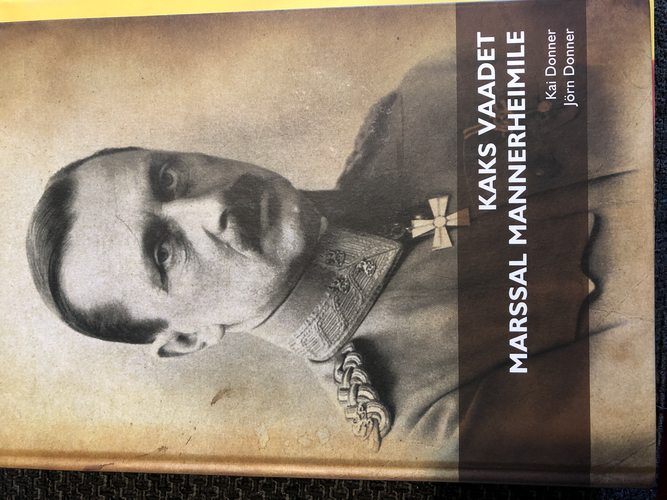 Kaks vaadet marssal Mannerheimile