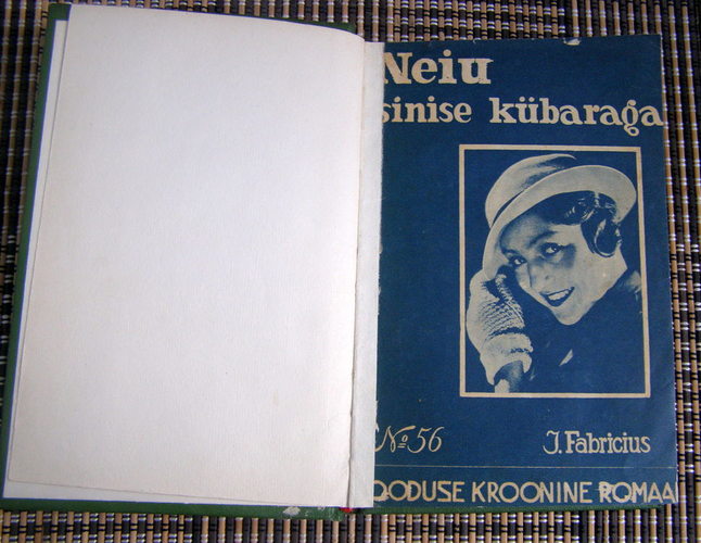 Neiu sinise kübaraga