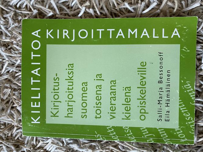 Kielitaitoa kirjoittamalla