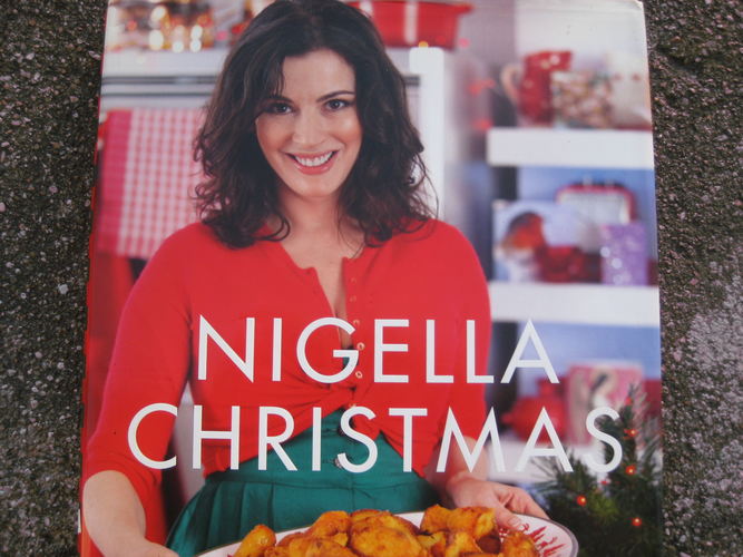 Nigella Christmas. Food, Family, Friends, Festivities
