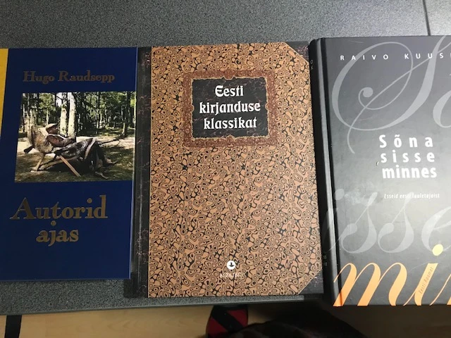 Keele ja kirjanduse raamatus