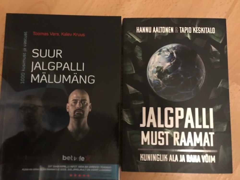 Jalgpall, 2 raamatut