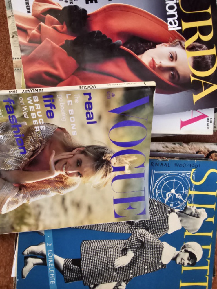 Moeajakirjade komplekt